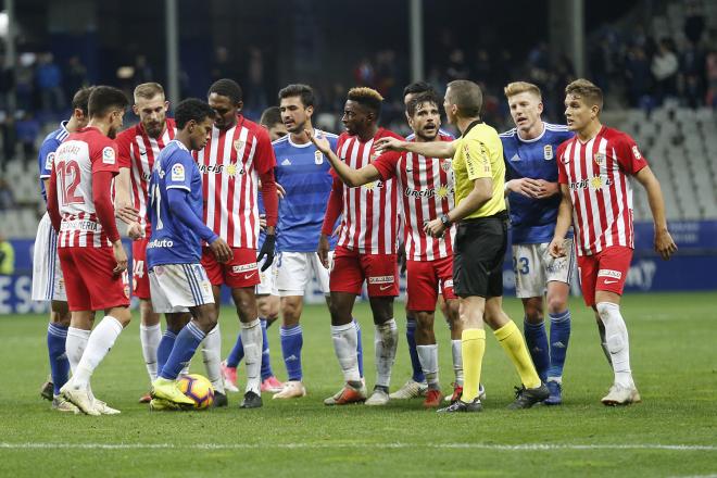 Real Oviedo-Almería de la pasada temporada (Foto: Luis Manso)