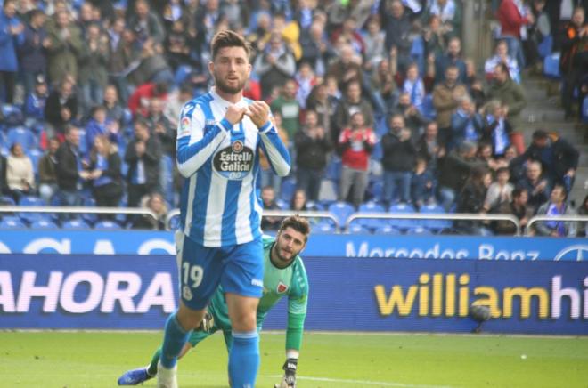 Borja Valle, delantero del Deportivo, anotó el segundo tanto del encuentro (Foto: Iris Miquel).