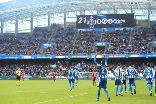 Edu Expósito, centrocampista del Deportivo, celebra su gol contra el Numancia (Foto: Iris Miquel).
