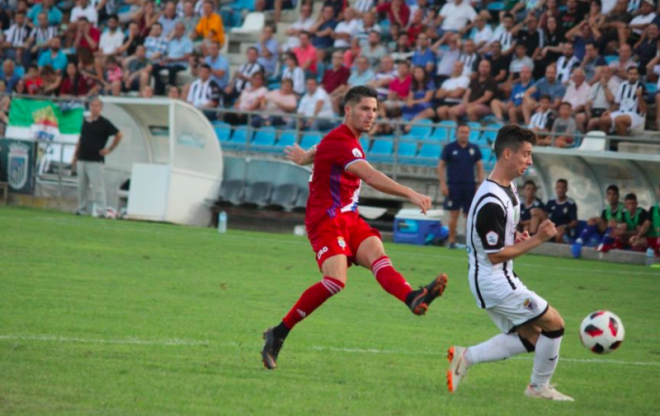 Lance del partido disputado entre la Balona y el Recreativo. (@recreoficial)