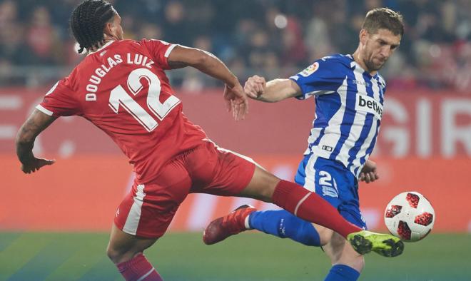 El centrocampista serbio Darko Brasanac será baja para el derbi ante el Athletic Club (Foto: Deportivo Alavés).