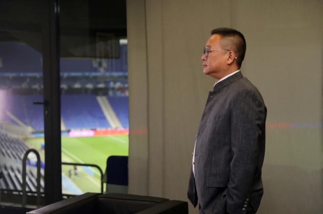 Chen Yansheng, en los despachos del RCDE Stadium (Foto: RCDE).