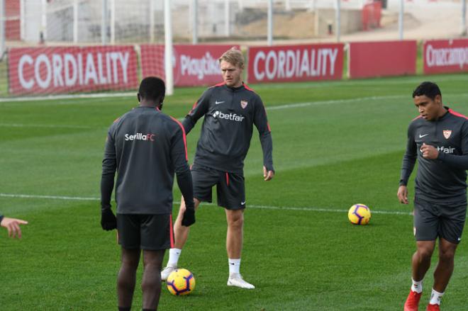 Kjaer, en un entrenamiento (Foto: Kiko Hurtado).