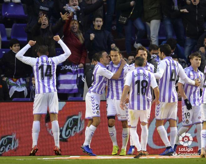 El Real Valladolid, tras el gol del empate ante el Atlético de Madrid (Foto: LaLiga).