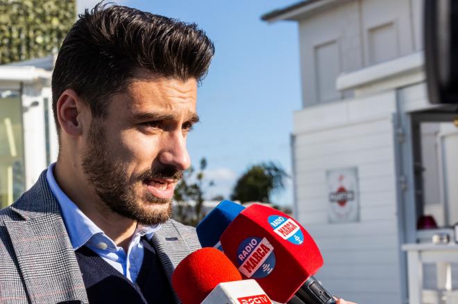 Roberto Canella, antes de la comida de Navidad del Sporting de Gijón (Foto: Luis Manso).