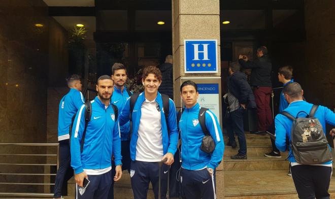 Lombán, Adrián, Blanco y Renato, en el hotel de concentración (Foto: Málaga CF).