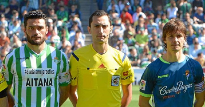 Jorge Molina y Álvaro Rubio, junto a Sánchez Martínez, en el Betis-Pucela de la 2014/2015.
