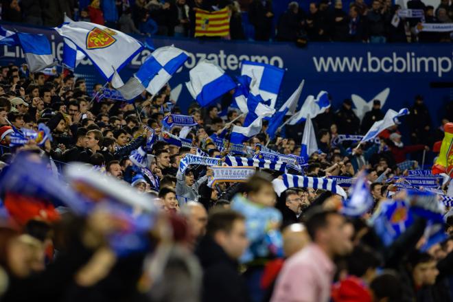 Afición del Real Zaragoza (Foto: Daniel Marzo).