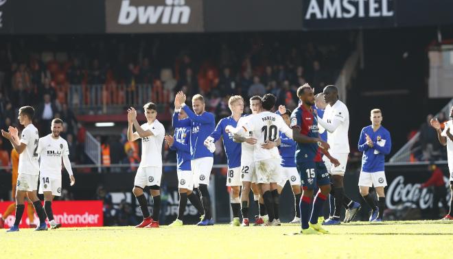 Valencia-Huesca en Mestalla. (Foto: David González)