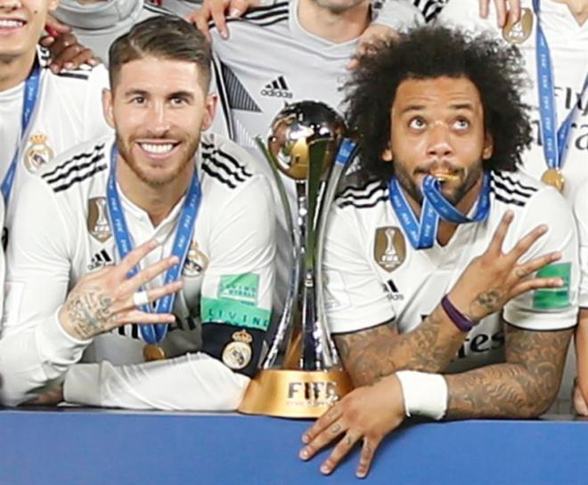 Sergio Ramos y Marcelo celebran el Mundial de Clubes.