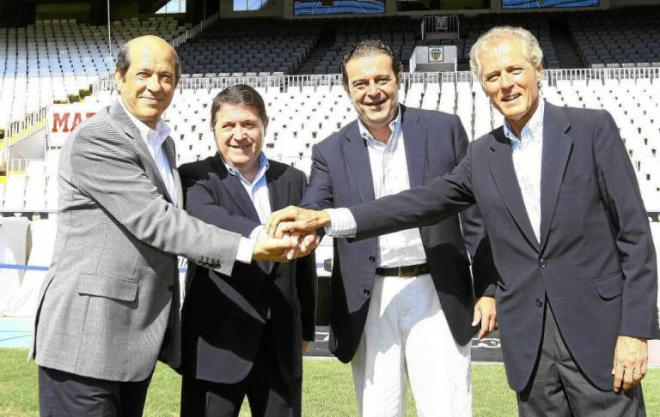 LLorente, Olivas, Gerardo Camps y José Carlos de Miguel, el día que La Fundación se hizo con las acciones.