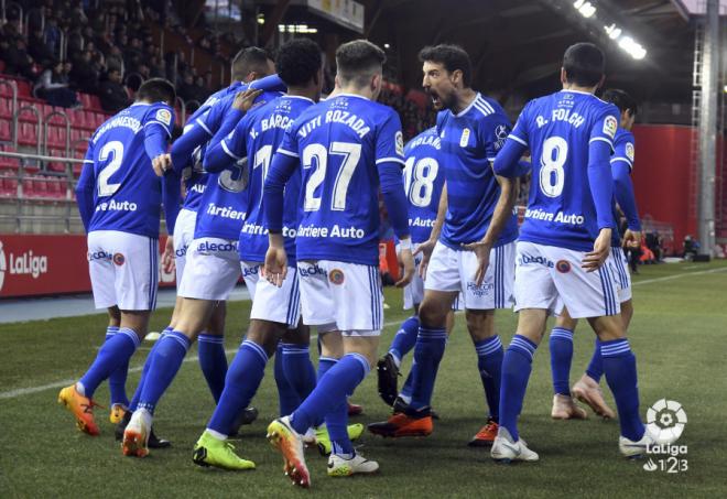 Los jugadores del Oviedo celebran el gol de Javi Hernández ante el Numancia (Foto: LaLiga).