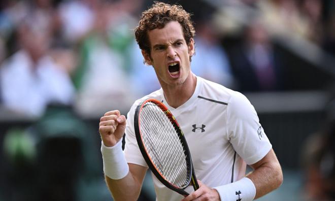 Andy Murray celebra un punto durante un partido.