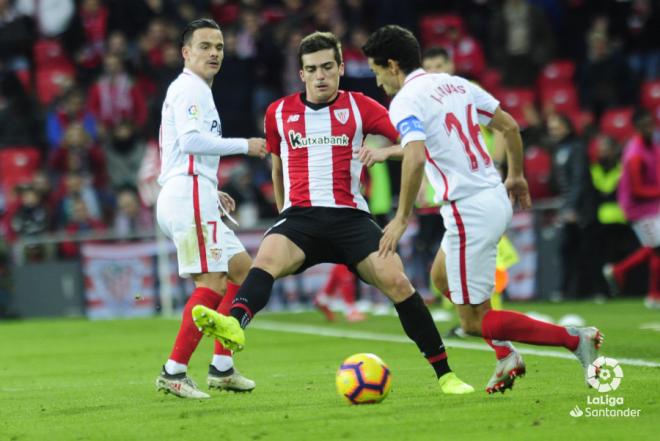 Jesús Navas en una acción del partido.