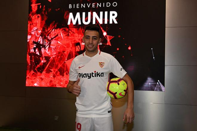 Munir, en su presentación como jugador del Sevilla (Foto: Kiko Hurtado).