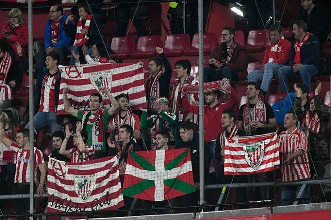 La afición del Athletic Club se dejó ver este miércoles en el Sánchez Pizjuán (Foto: Desmarque Sevilla).
