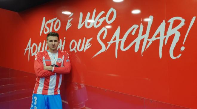 Gerard Valentín, presentado como nuevo jugador lucense (Foto: CD Lugo).