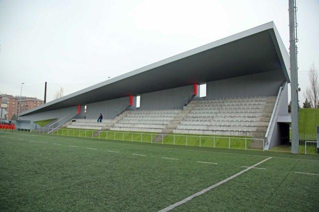 La nueva tribuna cubierta tiene capacidad para más de 300 espectadores (Foto: Ayuntamiento Bilbao).
