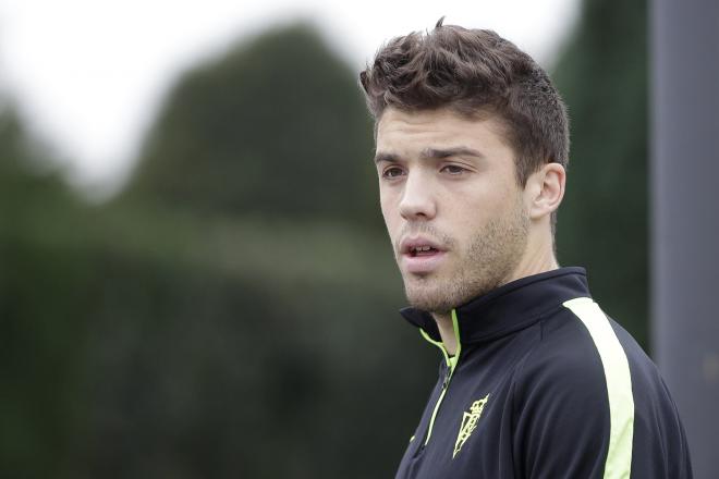 Nacho Méndez, en un entrenamiento del Sporting (Foto: Luis Manso)