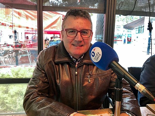 Deme Eguia, entrenador de fútbol, contertulio de radio y socio del Athletic Club de Bilbao.