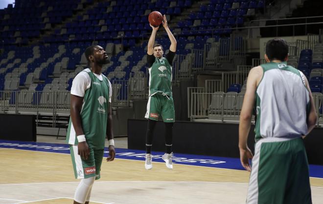 Viny y Milosavljevic, en un entrenamiento.