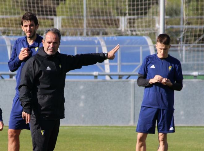 Cervera y Lekic, en un entrenamiento (Foto: Cádiz CF).