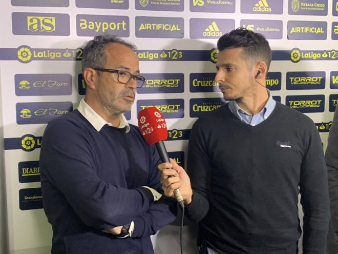 Cervera, entrevistado al final del partido por Gol TV.