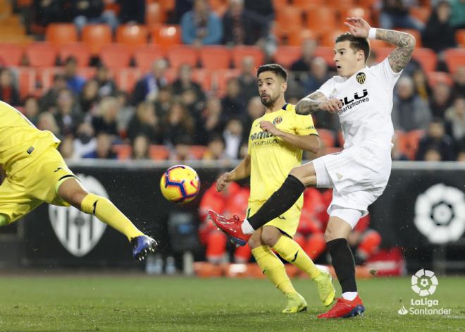 Jaume Costa en el Valencia-Villarreal. (Foto: David González)