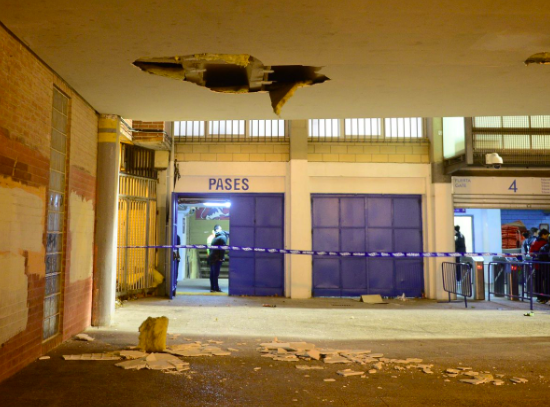 Desperfectos en el edificio contiguo a La Romareda (Foto: Real Zaragoza).