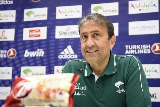 Casimiro, en la sala de prensa del Carpena (Foto: Unicaja Baloncesto).