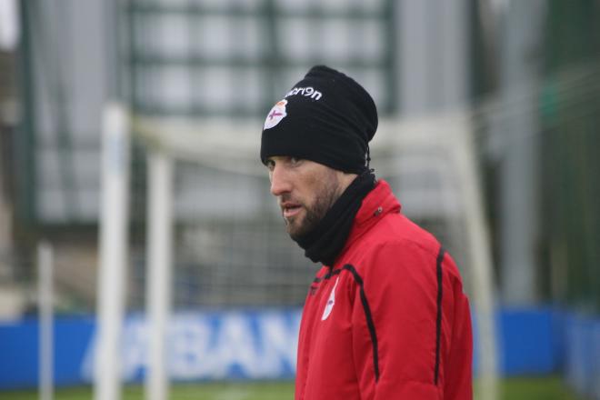 Dani Giménez, en un entrenamiento del Deportivo en Abegondo (Foto: Iris Miquel).