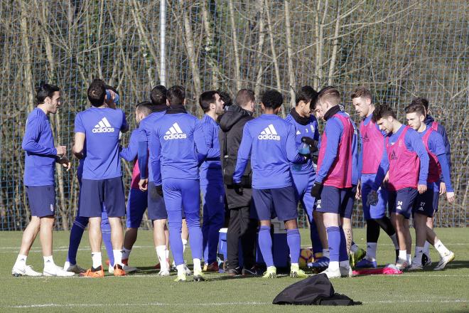 El Real Oviedo, en un entrenamiento (Foto: Luis Manso).