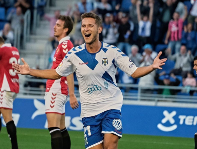 Jorge Sáenz celebra un gol con el CD Tenerife (Foto: Instagram Jorge Sáenz)