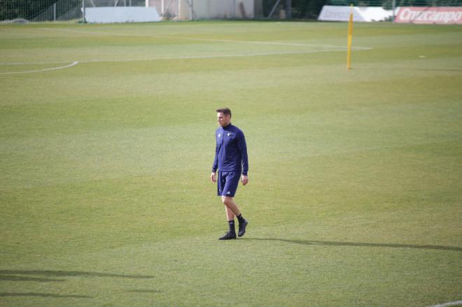 David Querol, en su primer entrenamiento con el Cádiz (Foto: Cristo García).