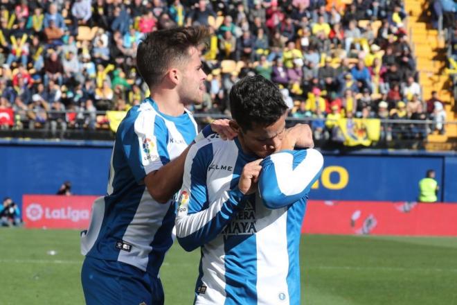 Rosales y Melendo celebran el gol del empate en Vila-Real (Foto: RCDE)