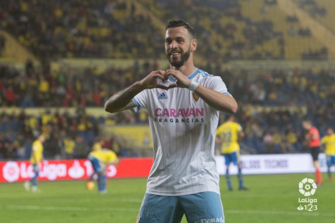 Álvaro Vázquez celebra su gol ante Las Palmas (Foto: LaLiga).