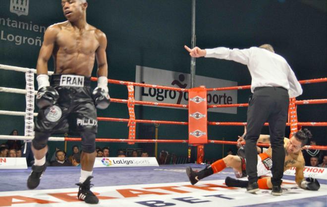 Esta fue la tercera victoria por KO de Fran Mendoza en sus tres combates profesionales (Foto: Ina Olaizola).