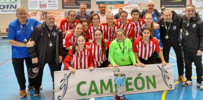 La selección de Almería con el título de campeonas de Andalucía