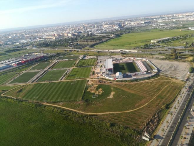 Vista aérea de la ciudad deportiva del Sevilla (Foto: SFC).