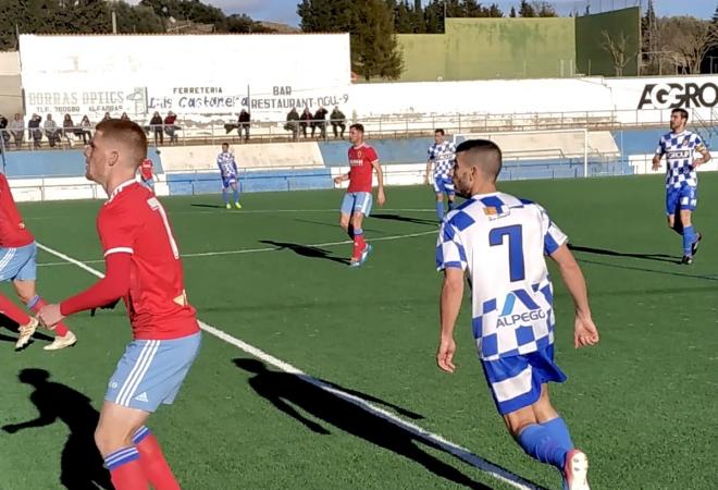 Lance del partido entre el Tamarite y el Deportivo Aragón (Foto: ZGZ).