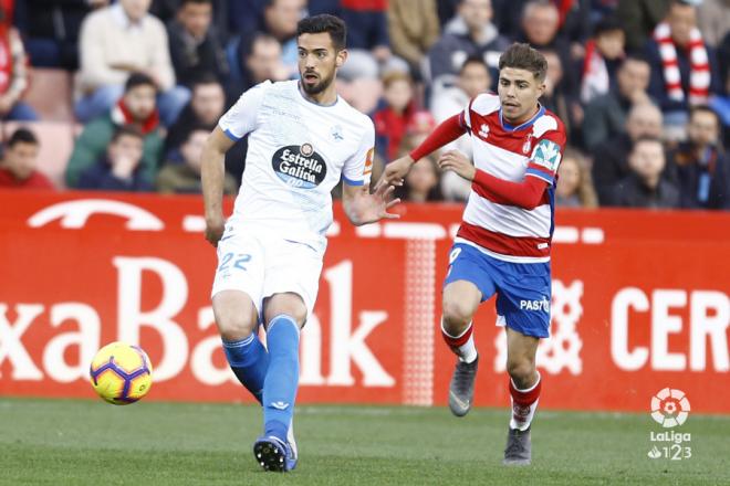 Pablo Marí, durante un lance del partido ante el Granada (Foto: LaLiga).