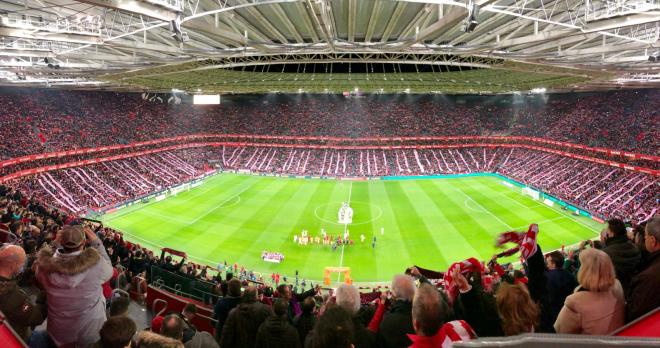 Así lucieron las gradas de San Mamés en la visita del FC Barcelona al estadio del Athletic Club (Foto: DMQ Bizkaia).