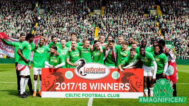 Celtic celebrando su título de campeón la pasada campaña.
