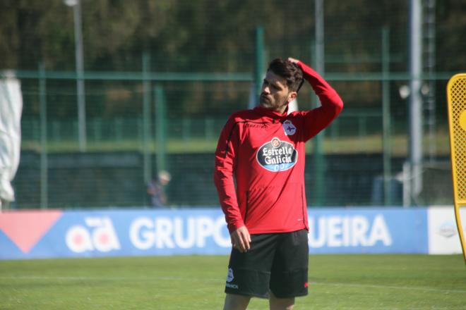 Vítor Silva se entrena con el Deportivo en Abegondo (Foto: Iris Miquel).