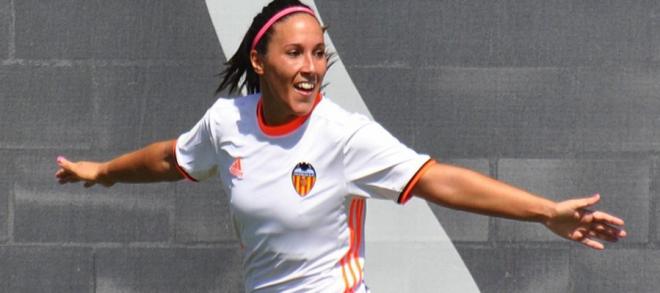 La gallega Mari Paz Vilas contra el Athletic Club.