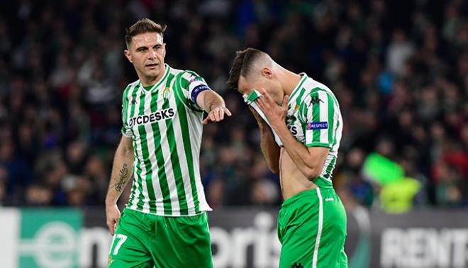 Joaquín Sánchez junto a Canales (foto: Kiko Hurtado).