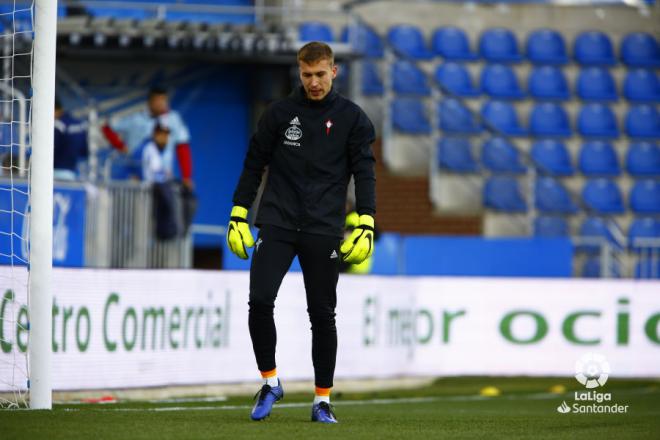 Rubén Blanco, durante el calentamiento previo al Alavés-Celta (Foto: LaLiga).