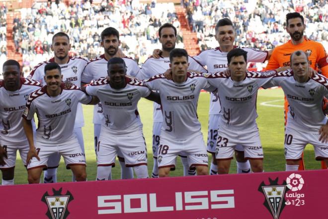 El once del Albacete ante el Oviedo (Foto: LaLiga).