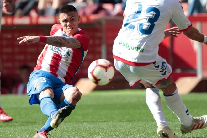 Djurdjevic, en el partido entre el Sporting y el Rayo Majadahonda (Foto: Luis Manso).