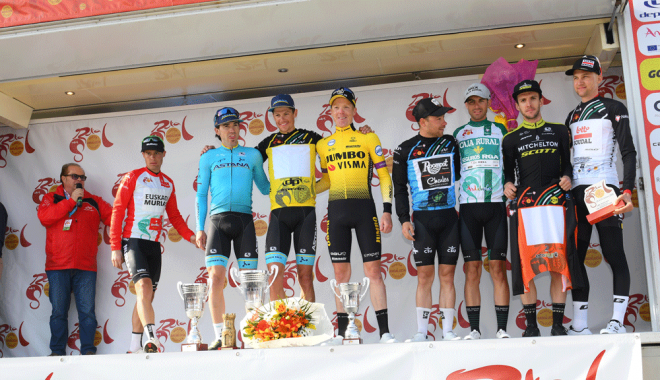 Podio de la Vuelta Andalucía en Alhaurín de la Torre (Foto:  Karlis Medrano)